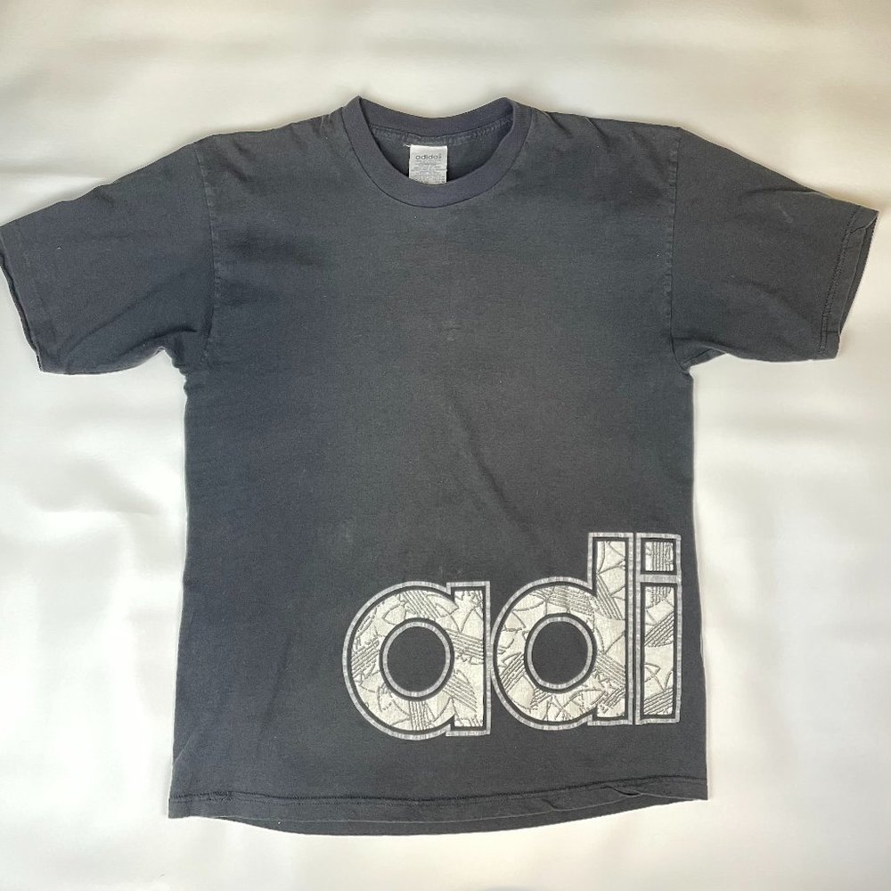 VTG 90s Adidas T-Shirt Sz M Wrap Around Spell Out Logo Trefoil Black USA Made  B